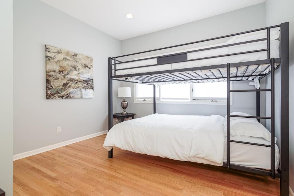 Eclectic Stylish And Cozy Unit