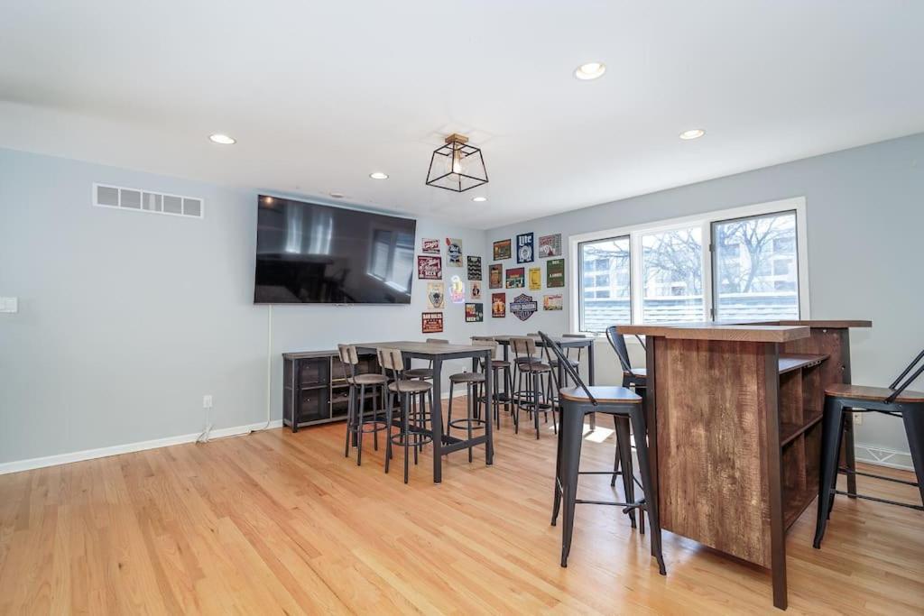 Eclectic Stylish And Cozy Unit